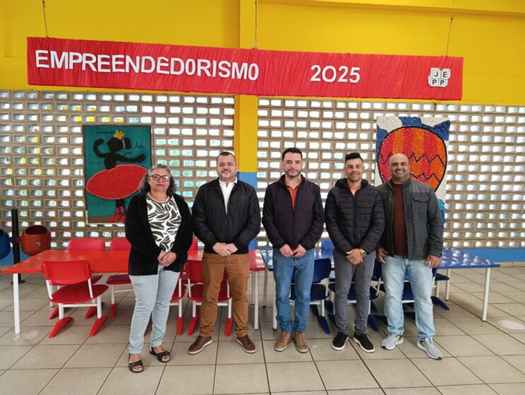 presidente-da-camara-marlon-tulio-lidera-visita-a-escola-maria-de-lourdes