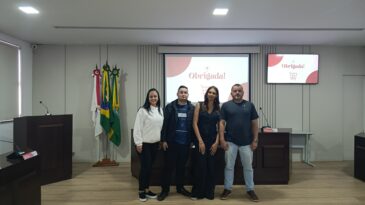 aprendizes-legais-da-camara-de-sao-goncalo-apresentam-funcoes-e-conquistas-no-plenario