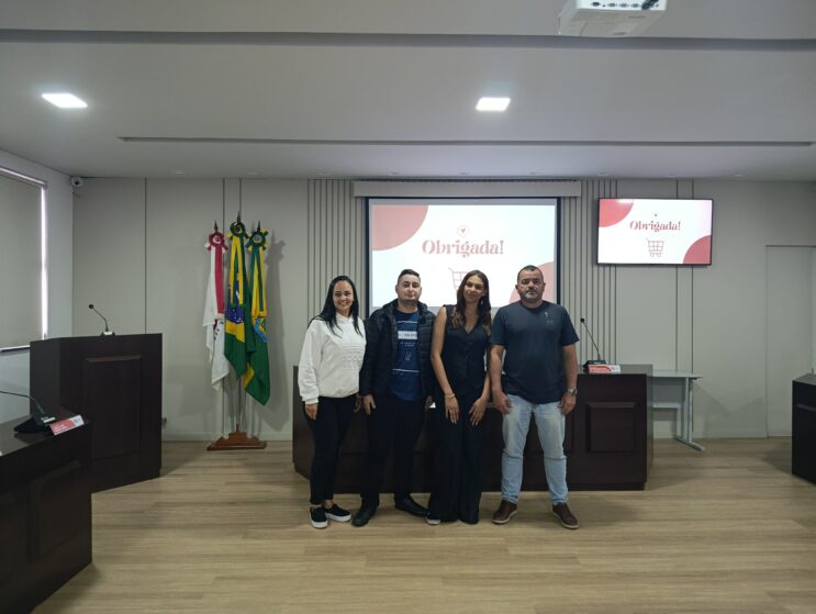 aprendizes-legais-da-camara-de-sao-goncalo-apresentam-funcoes-e-conquistas-no-plenario