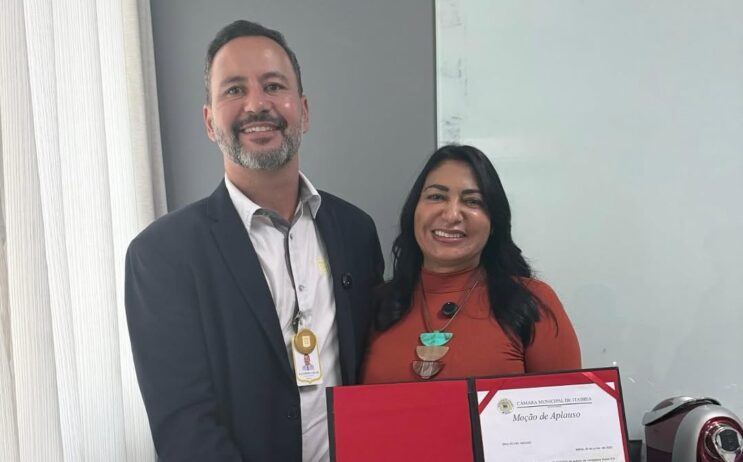 alexandre-coelho-ceo-do-hnsd-recebe-mocao-de-aplausos-em-itabira