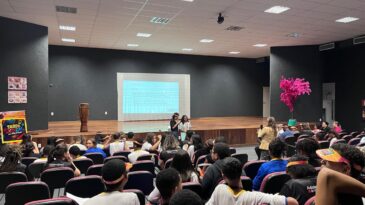 tarde-jovem-encerra-capacitacao-sobre-adolescencias-plurais