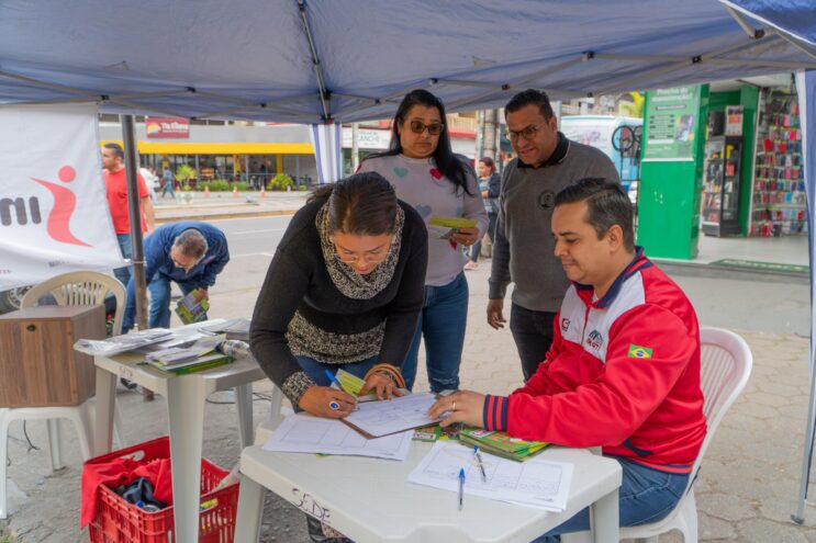 populacao-participa-de-plebiscito-popular-por-direitos-trabalhistas-e-justica-fiscal