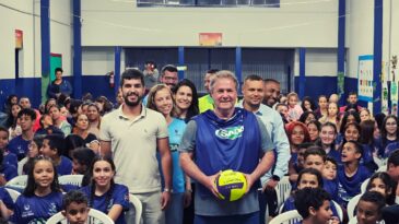 catas-altas-entrega-uniformes-do-projeto-sada-volei