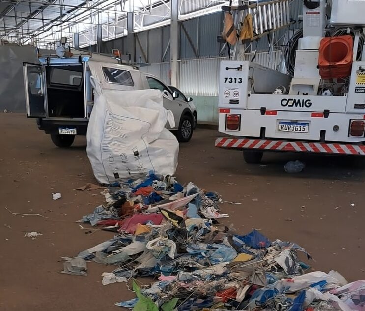cemig-remove-3-mil-objetos-da-rede-eletrica-em-preparacao-para-periodo-chuvoso