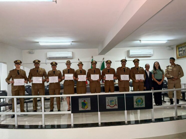 militares-de-itambe-do-mato-dentro-recebem-mocao-de-aplauso