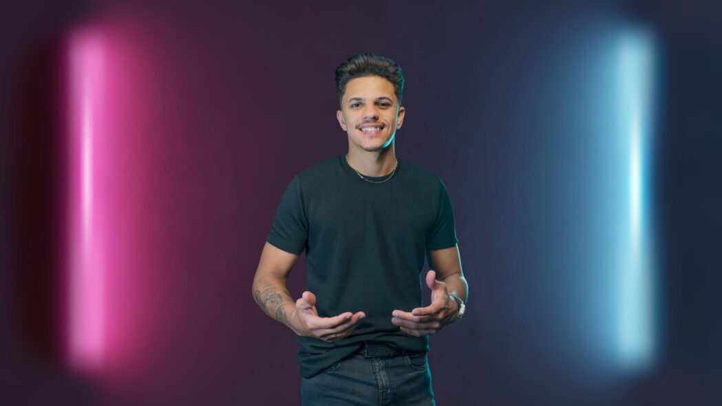 kayke-andley-grava-ep-pe-na-estrada-em-itabira