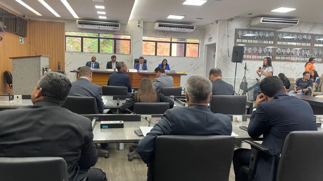 camara-de-itabira-debate-projeto-sobre-planta-toxica-e-reforca-prevencao-ao-cancer-de-prostata