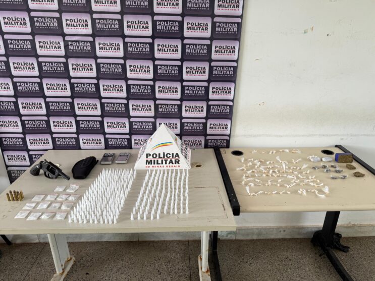 pm-apreende-drogas-e-arma-de-fogo-durante-operacao-no-bairro-fenix