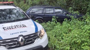 pm-localiza-veiculo-furtado-em-area-de-mata-em-joao-monlevade