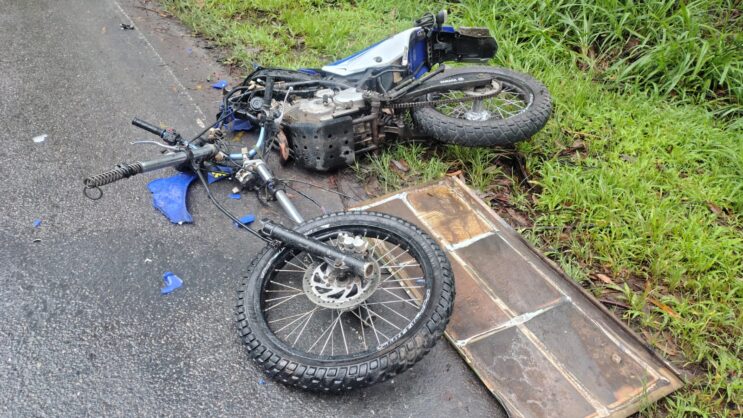 motociclista-fica-ferido-apos-colisao-com-onibus-na-cento-e-cinco