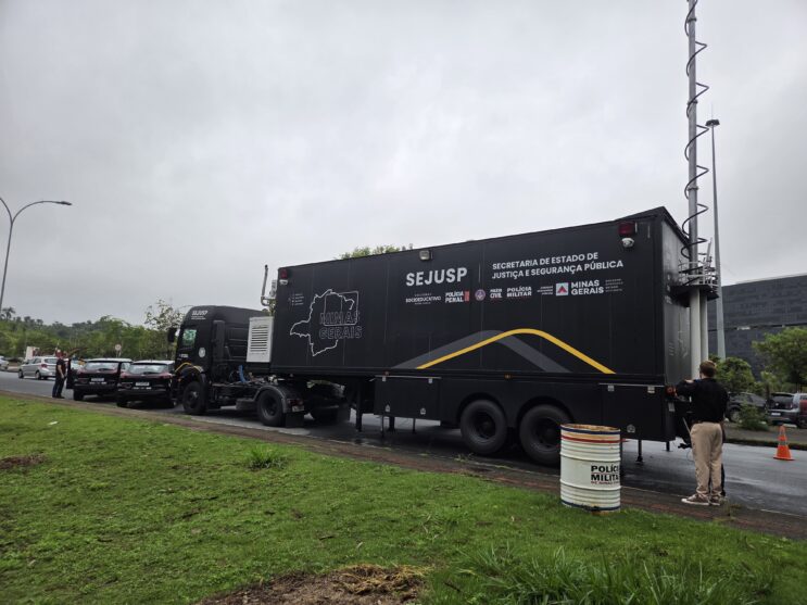 carnaval-de-bh-tera-carretas-de-monitoramento-e-drones