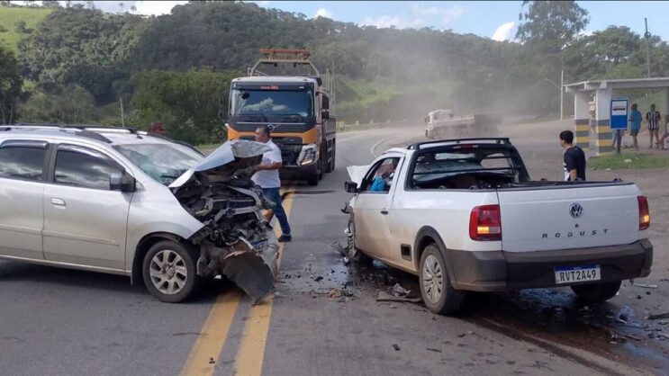 acidente-na-br-381-deixa-dois-mortos-em-sao-goncalo-do-rio-abaixo