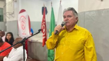 joao-mario-de-brito-anuncia-saida-da-prefeitura-de-itabira