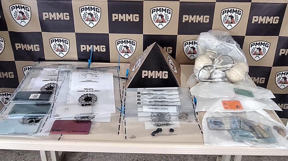 pm-cumpre-mandado-e-apreende-drogas-e-equipamentos-em-operacao-em-bairro-de-nova-era