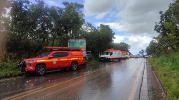 colisao-entre-caminhoes-deixa-um-morto-em-presidente-olegario