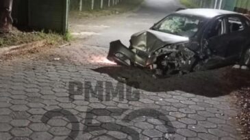 motorista-e-preso-por-embriaguez-apos-colidir-contra-arvore-em-j-monlevade