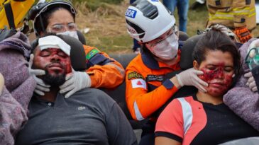 simulado-de-acidente-mobiliza-bombeiros-e-sevor-na-campanha-maio-amarelo
