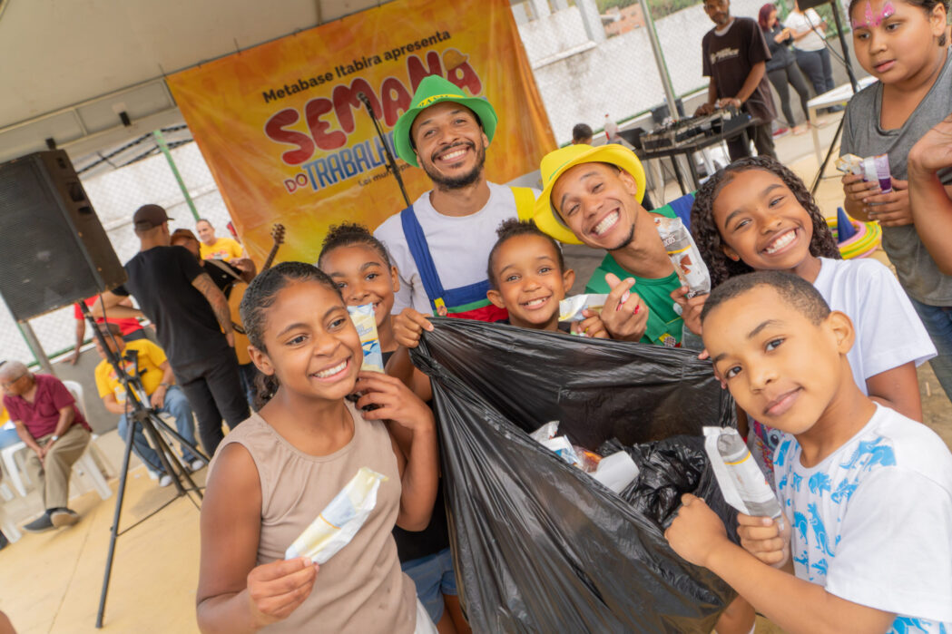 Metabase fortalece laços comunitários com evento social