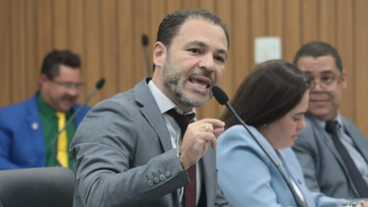 bernardo-rosa-aponta-inconstitucionalidade-em-projeto-contra-parcerias-com-bets
