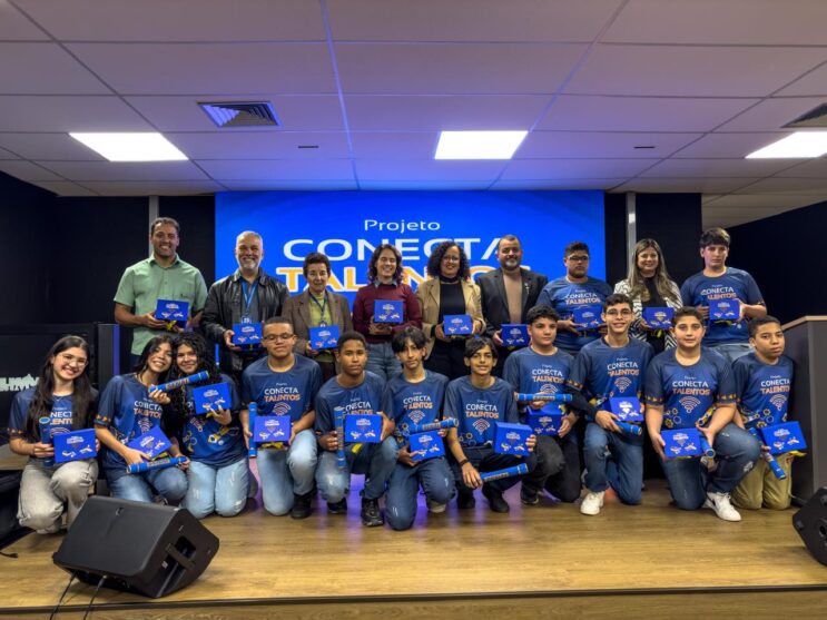 conecta-talentos-forma-primeira-turma-de-robotica-em-sao-goncalo