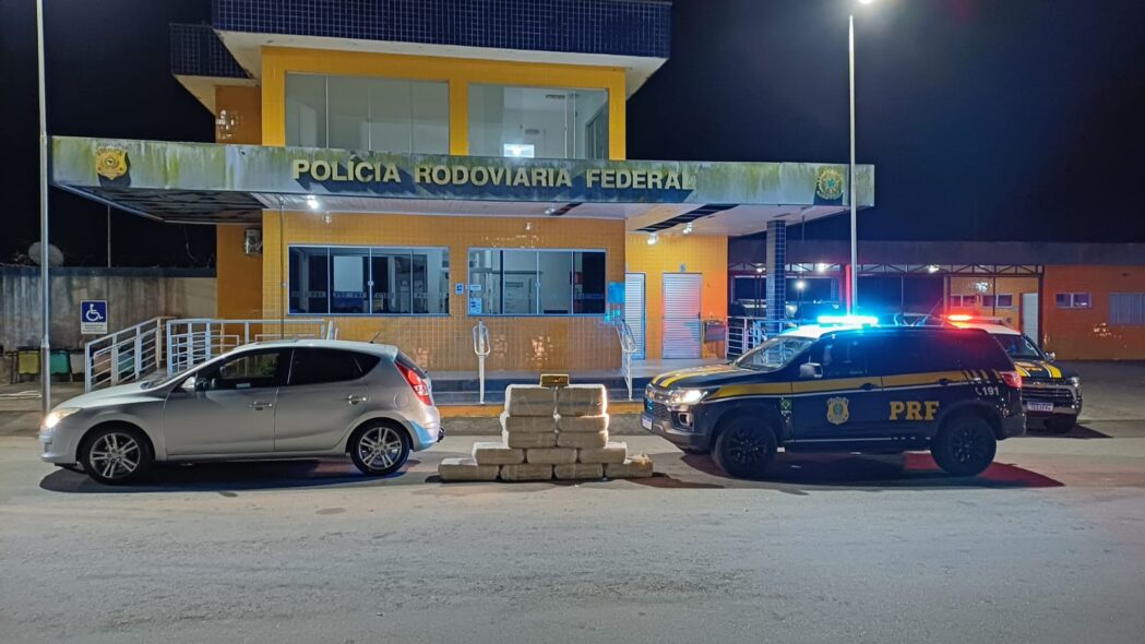prf-apreende-cerca-de-300-kg-de-maconha-em-j-monlevade