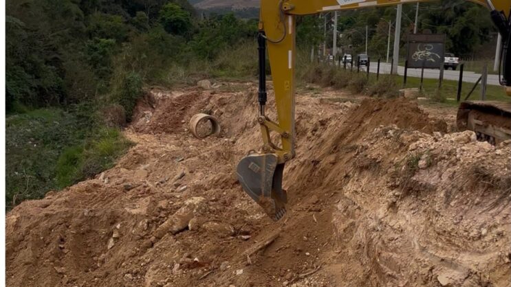 saae-inicia-recuperacao-de-interceptor-de-esgoto-no-bairro-praia