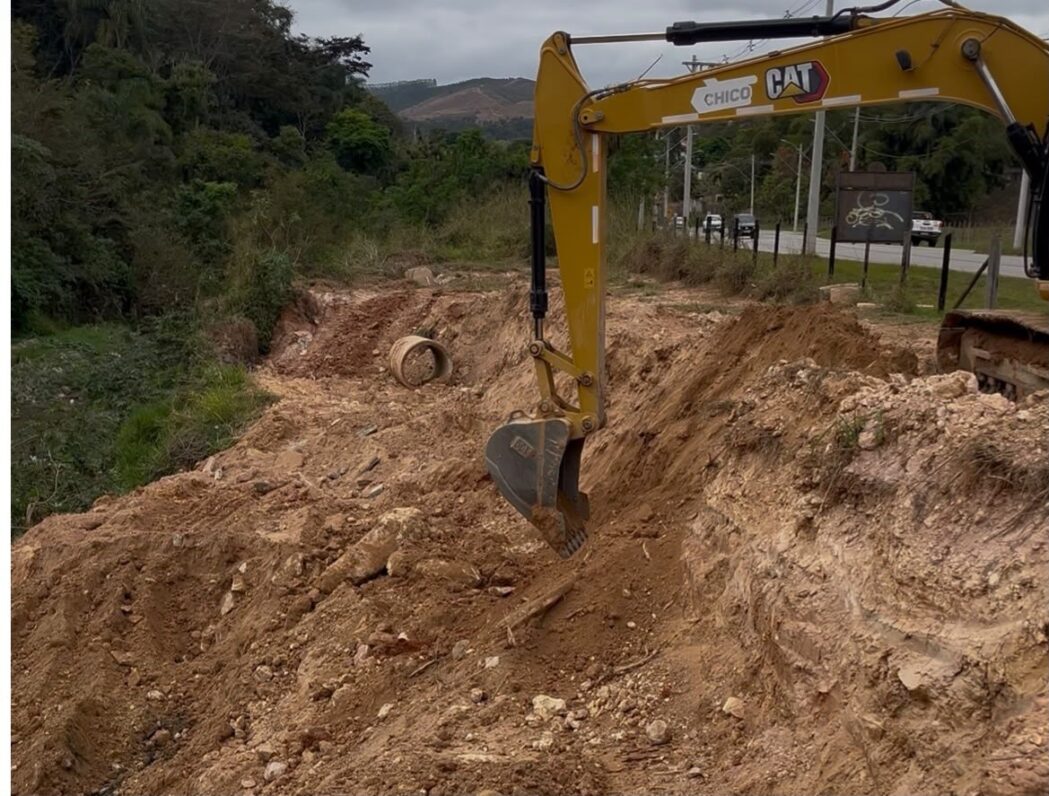saae-inicia-recuperacao-de-interceptor-de-esgoto-no-bairro-praia