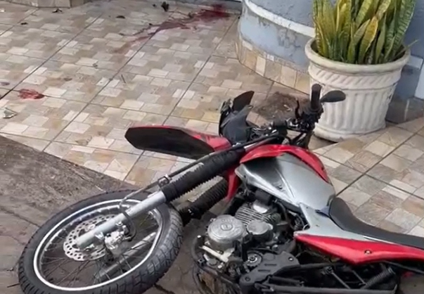 motociclista-e-socorrido-em-estado-grave-apos-bater-contra-muro-em-itabira