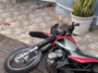 motociclista-e-socorrido-em-estado-grave-apos-bater-contra-muro-em-itabira