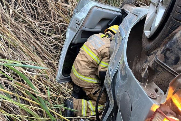 jovem-de-18-anos-morre-apos-carro-cair-em-ribanceira-na-br-381