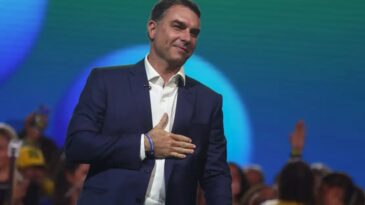 pl-oficializa-flavio-bolsonaro-como-candidato-a-presidencia