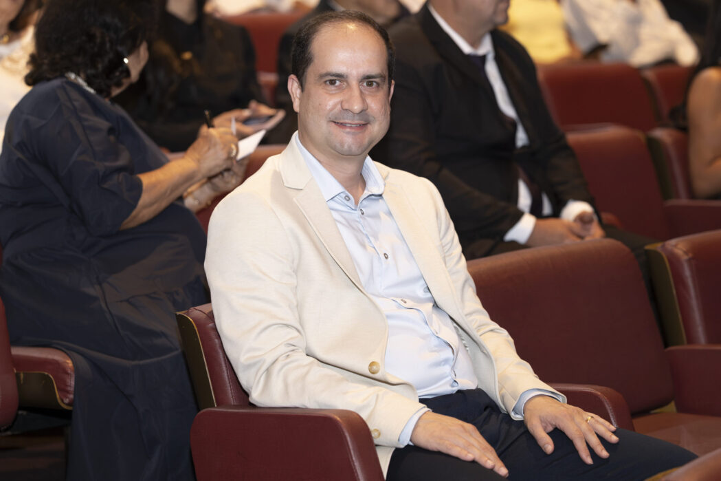 arlen-marcos-ferreira-recebe-titulo-de-cidadao-honorario-de-itabira