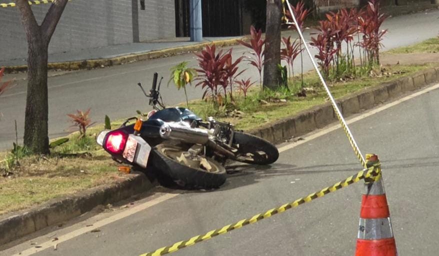 homem-e-encontrado-morto-ao-lado-de-motocicleta-em-avenida-de-itabira