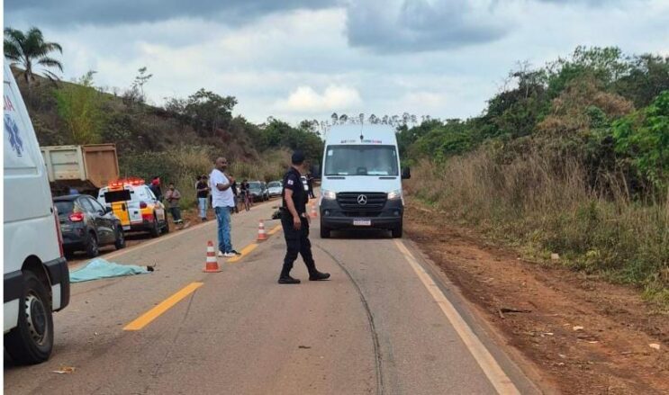 motociclista-morre-apos-colisao-frontal-com-carreta-em-catas-altas