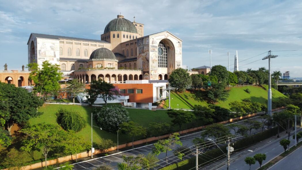 santuario-de-aparecida-tera-missas-consagracao-e-procissao-no-feriado