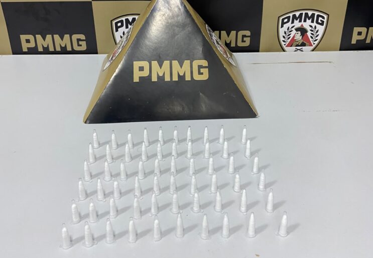 adolescente-e-apreendido-com-60-pinos-de-cocaina-em-itabira