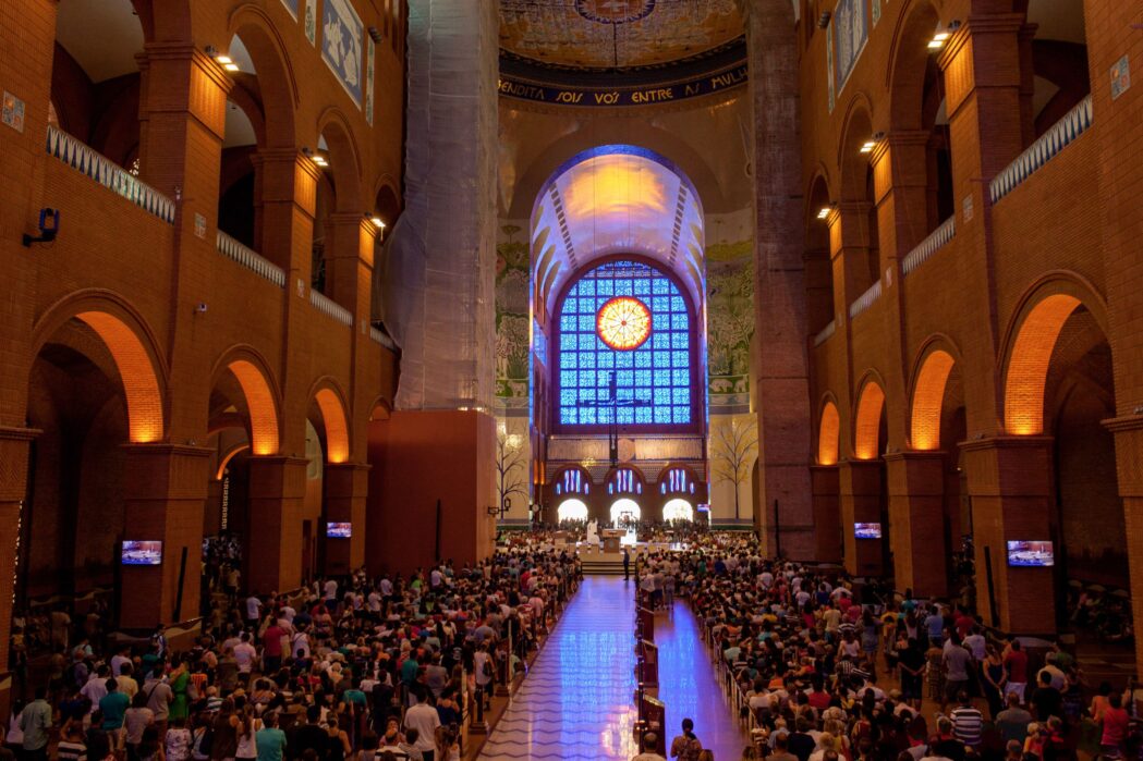 santuario-nacional-de-aparecida-espera-mais-de-500-mil-fieis-nesta-segunda-feira-12