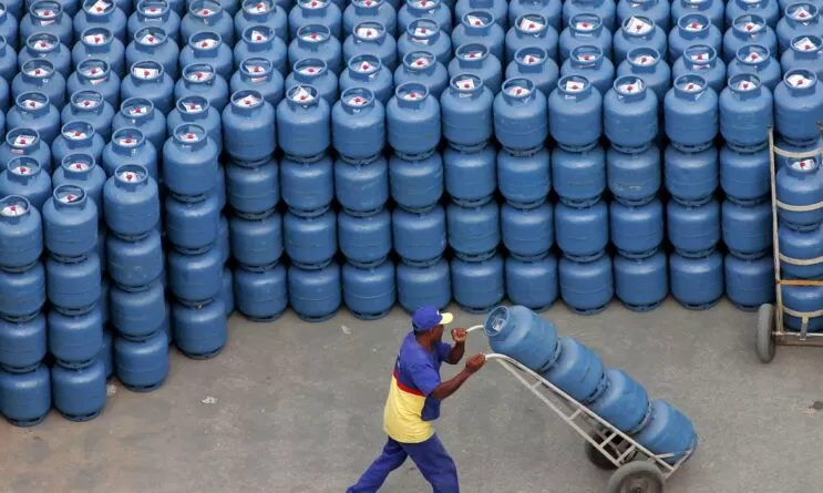 senado-aprova-auxilio-gas-para-familias-carentes