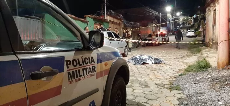 homem-e-assassinado-a-tiros-no-juca-rosa-em-itabira