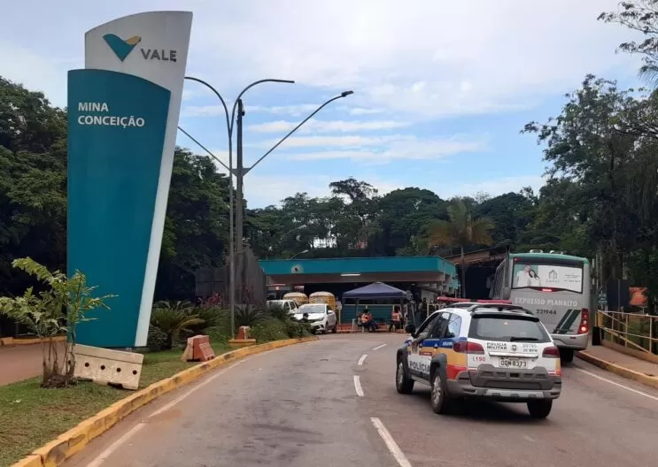 motocicleta-e-furtada-na-portaria-de-mina-conceicao-em-itabira