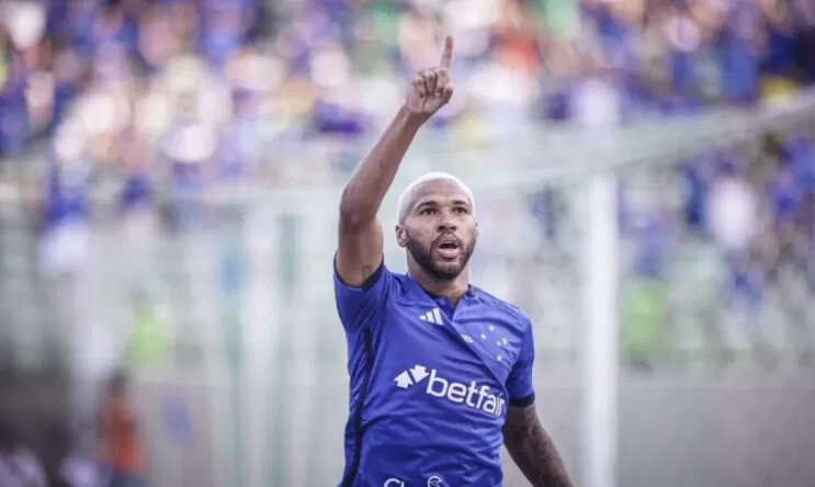 cruzeiro-derrota-santos-e-emenda-tres-vitorias-seguidas