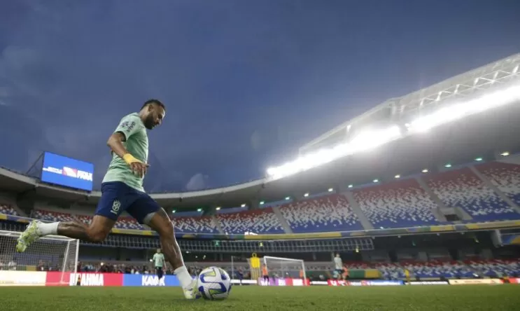 de-tecnico-novo-selecao-estreia-nas-eliminatorias-para-a-copa-de-2026