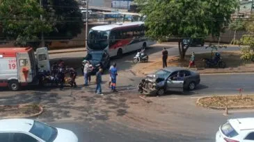 colisao-entre-carro-e-caminhao-deixa-idoso-ferido-em-itabira